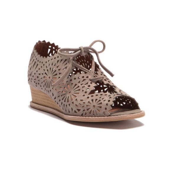 JEFFREY CAMPBELL Espejo Lace Up Wedges | Size 11 - Picture 1 of 6